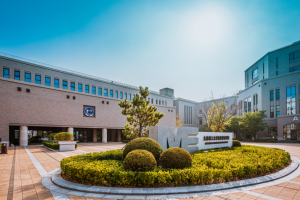 The School of Economics and Management of Dalian University of Technology achieves AMBA accreditation, confirming itself as a world leading management education institution